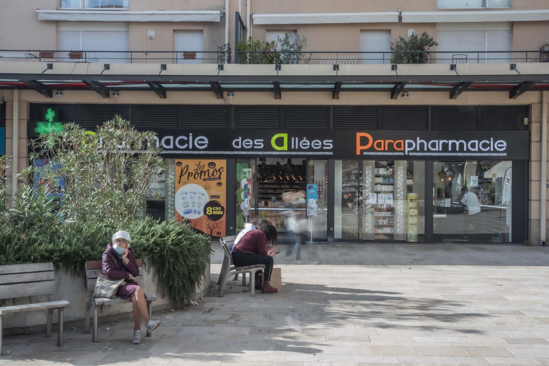 Pharmacie Les Allées dans le centre